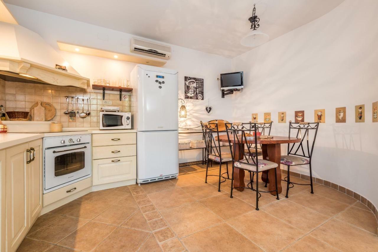 Holiday Home Harmony Zrnovnica Екстер'єр фото