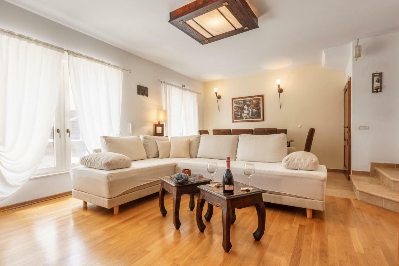 Holiday Home Harmony Zrnovnica Екстер'єр фото