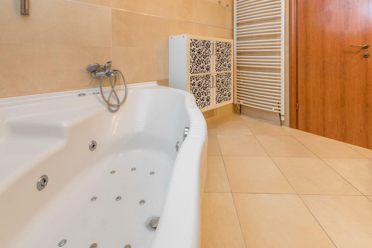 Holiday Home Harmony Zrnovnica Екстер'єр фото