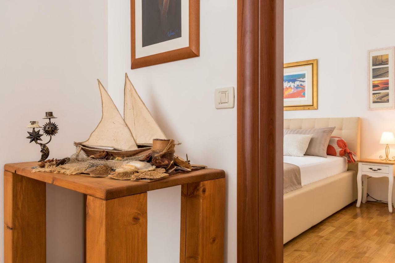 Holiday Home Harmony Zrnovnica Екстер'єр фото